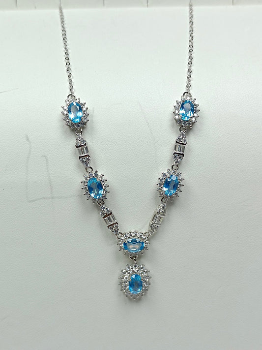 Luxurious S925 Silver Embedded Topaz Jewelry Necklace