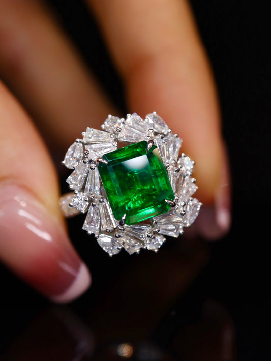 Hieno smaragdisormus - Wharton Green 3,03 ct luksuskorut