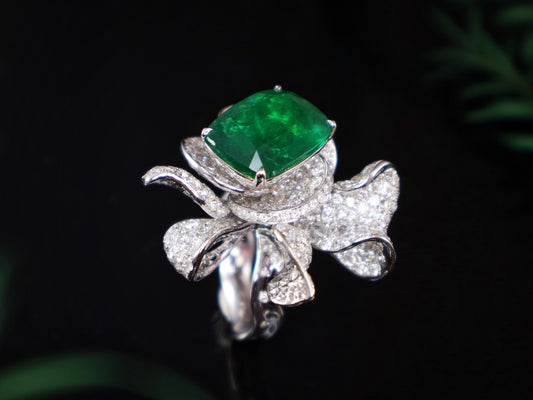 Emerald Green Jewelry: Custom-Made Ring/Pendant with Diamond-Encrusted Flower Design