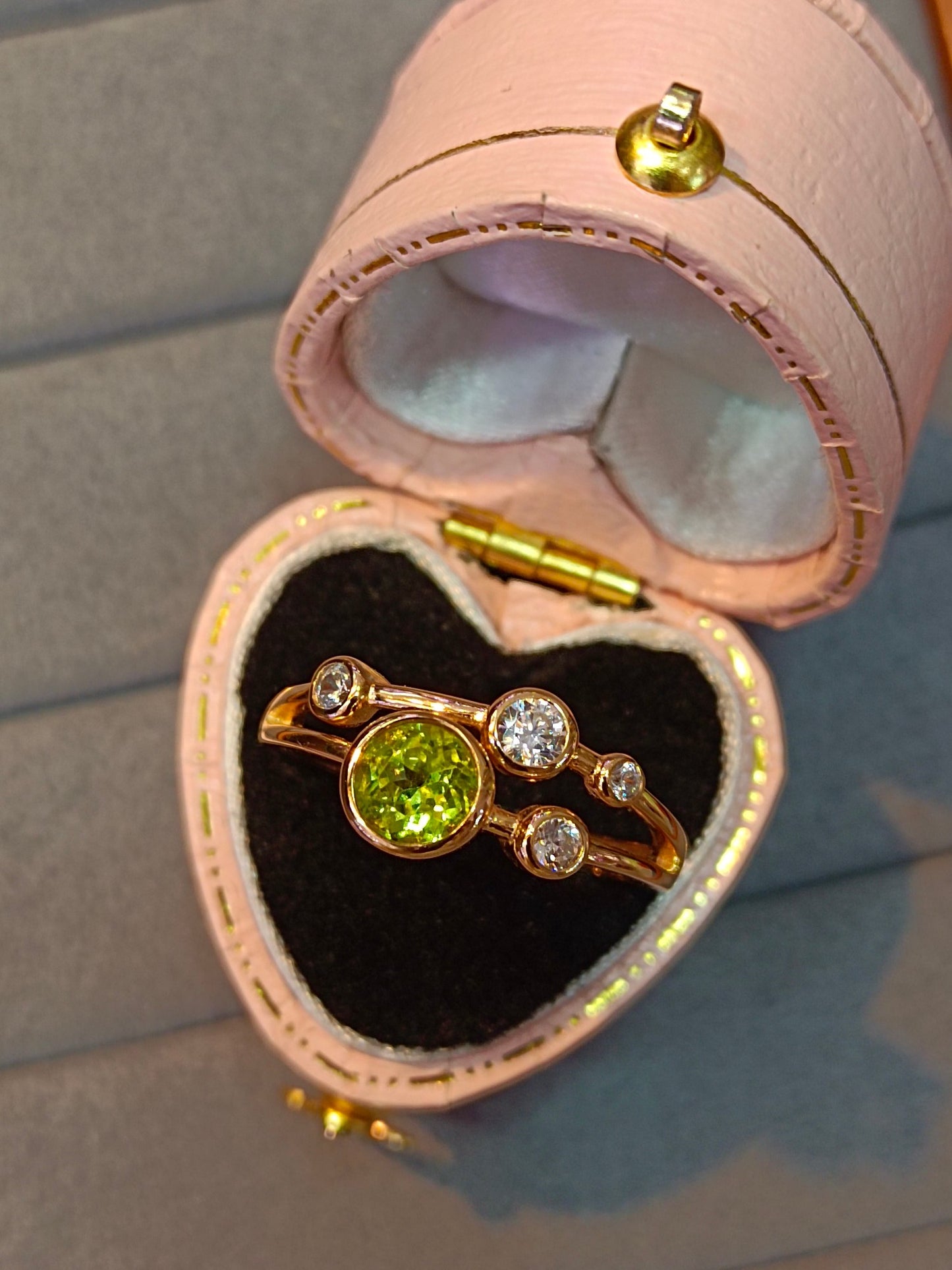 Cincin Gelembung Peridot Perak Sterling S925 yang Indah dengan Penyematan Emas 18K - Perhiasan Fashion