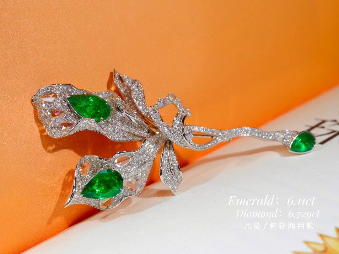 Exquisite Gold-Leaf Emerald Brooch & Pendant Set – High-End Jewelry