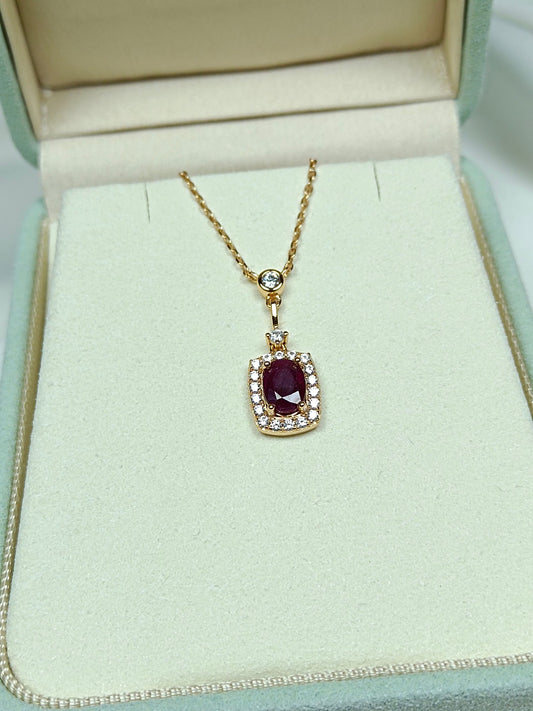 Exquisite S925 Sterling Silver Ruby Embedded Necklace - Jewelry Delight