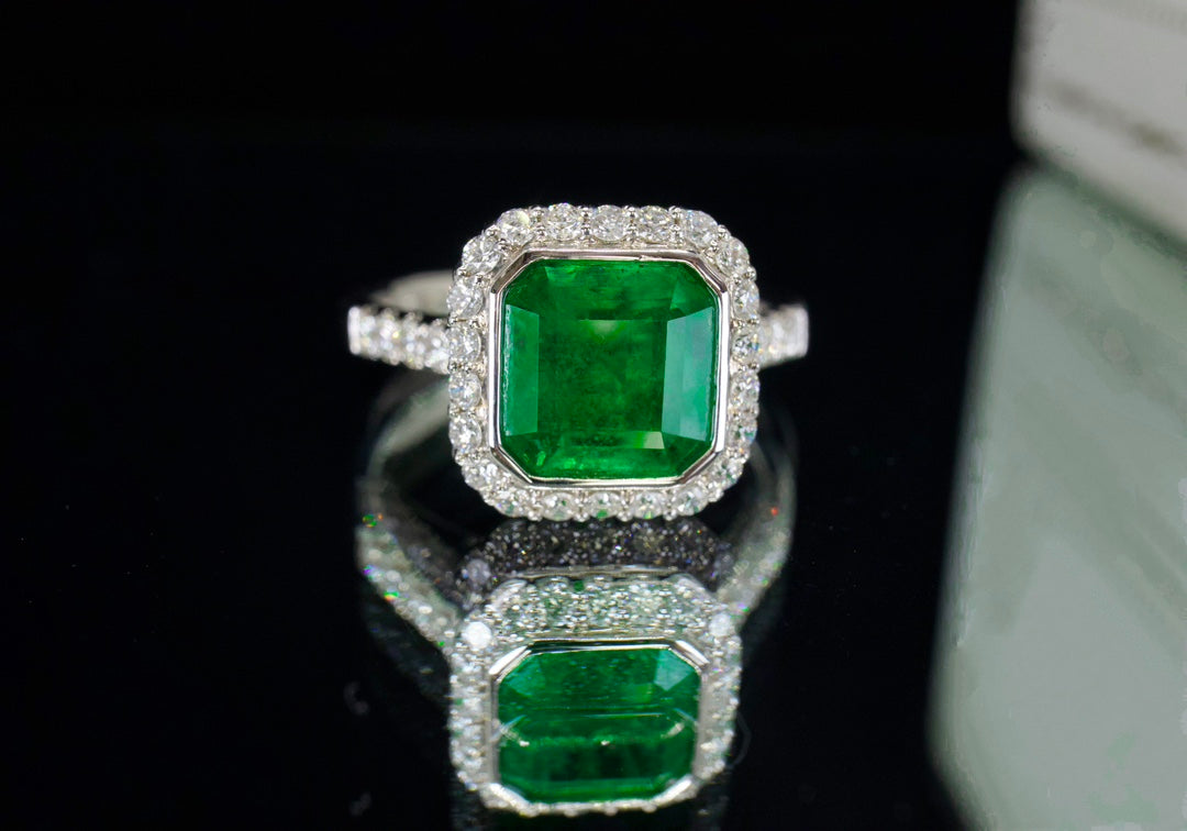 Exquisite Minimalist Style Muzo Green Emerald Ring - Fine Jewelry