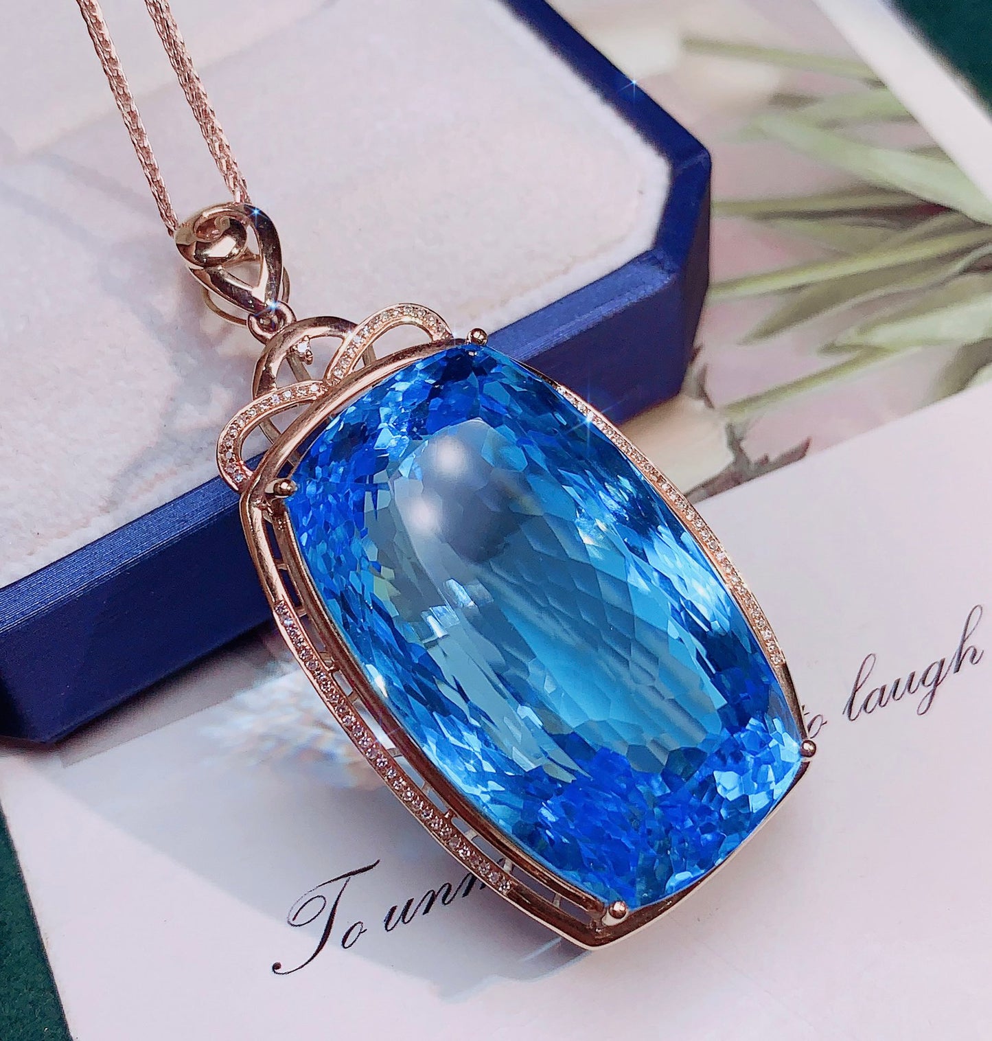 Exquisite Collector's Grade Topaz Jewelry - 18K Gold Embedded Pendant