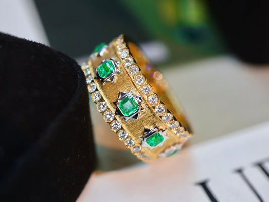 Vintage Chic Emerald Ring Set with Guild Certificate – Premium Jewelry