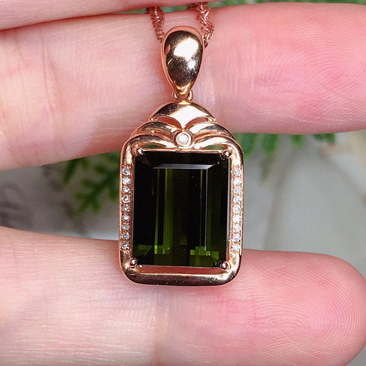 Lush Green Peridot Pendant - A Symbol of Eternal Vitality