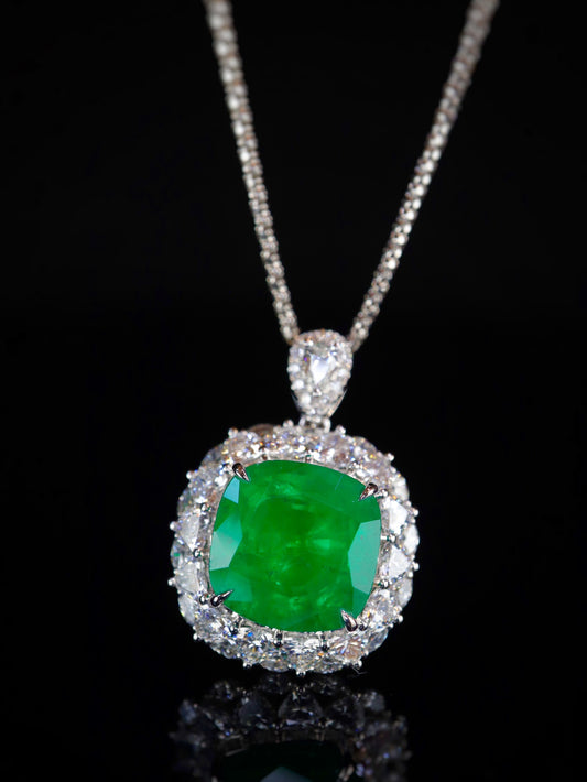 Emerald Pendant Jewelry: Vivid Green, Large 6.32ct Stone