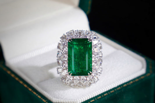 Emerald Ring Jewelry: Magnificent 9.58ct Grand Piece