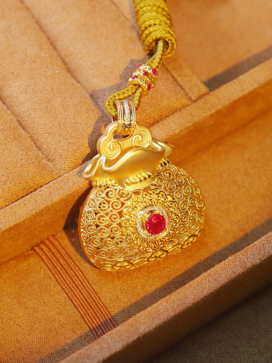 Luxurious Jewelry Collection: 18k Gold Embedded with Unburned Ruby Pendant