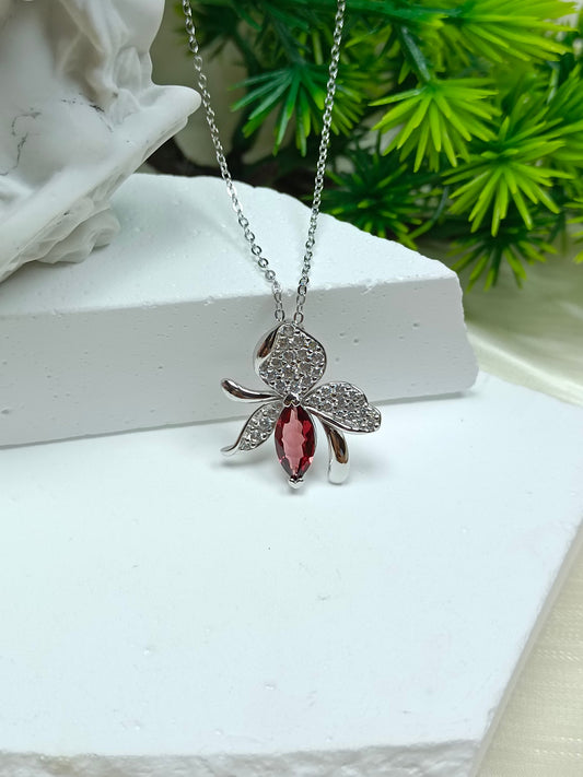 Barang Kemas S925 Sterling Silver Garnet & Loket Lily yang Elegan