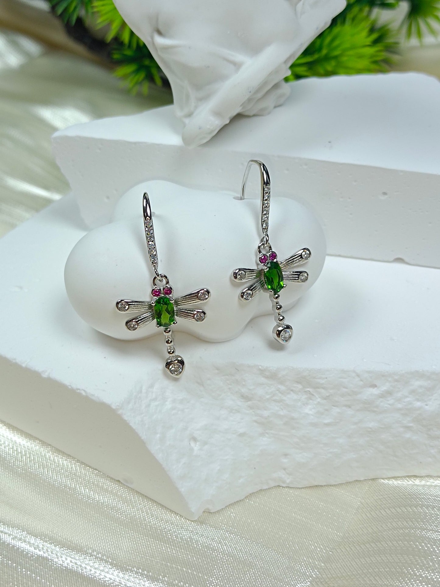 S925 Silver Embedded Diopside Earrings - Cute and Unique Dragonfly Design Jewelry