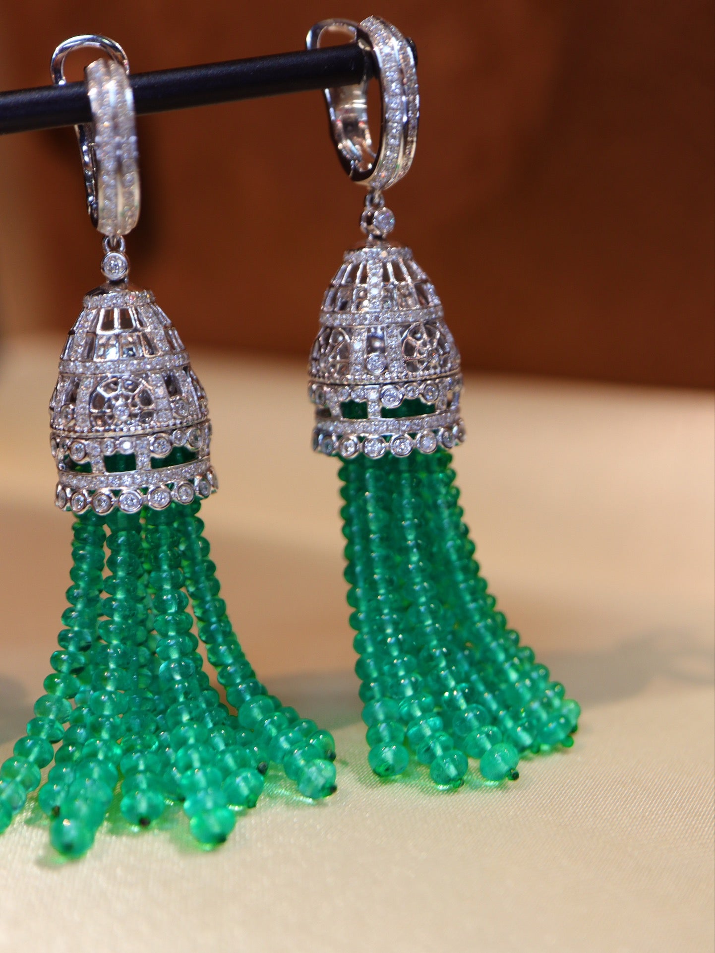 Elegant Companion: Vivid Green Emerald Bead Jewelry