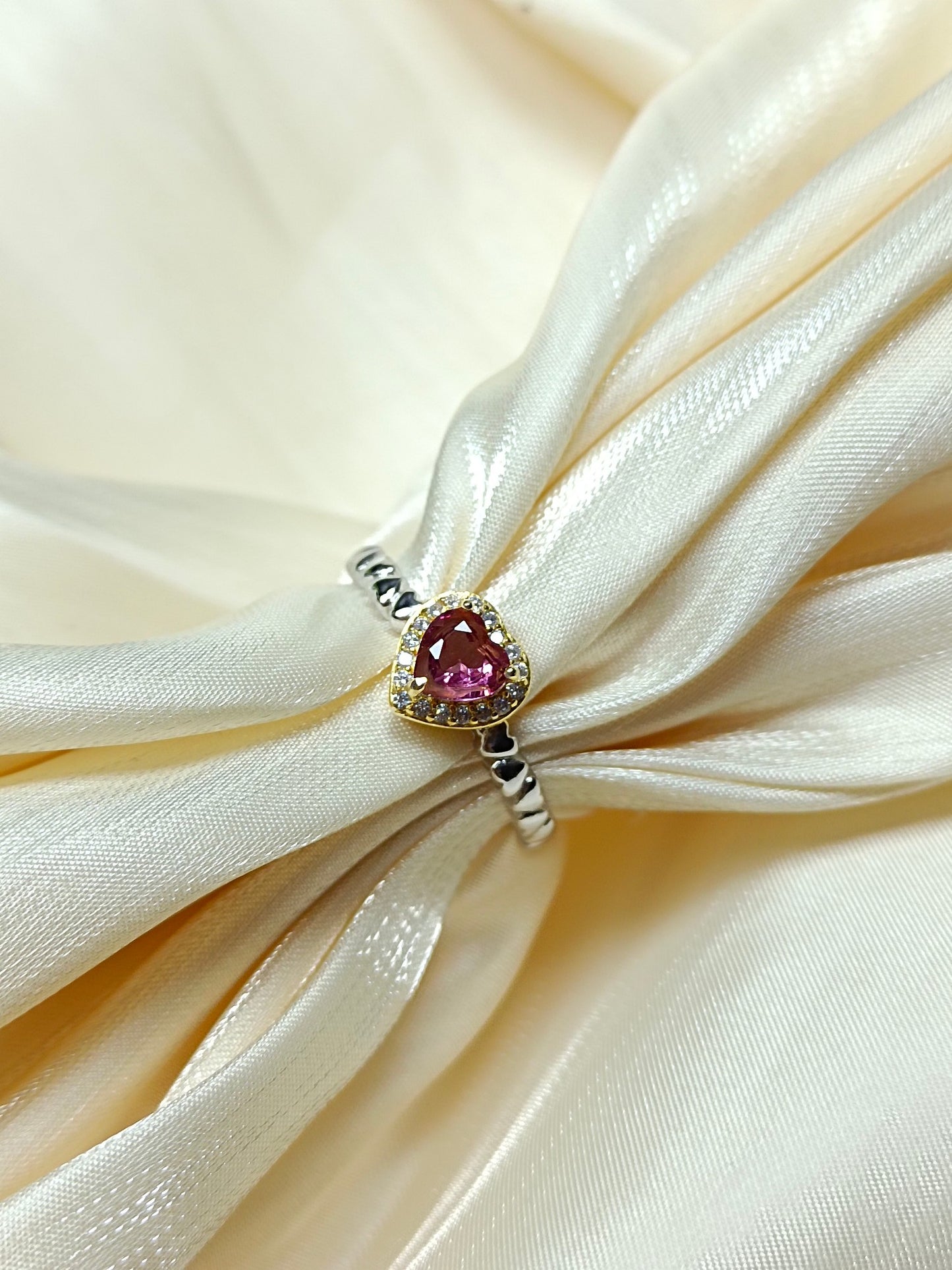 S925 Embedded Purple Garnet Heart-Shaped Ring - Elegant and Unique Jewelry