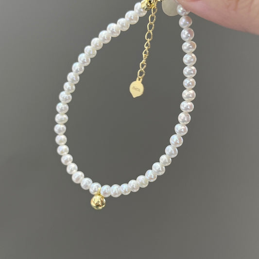 Elegant 18K Gold & Freshwater Pearl Jewelry