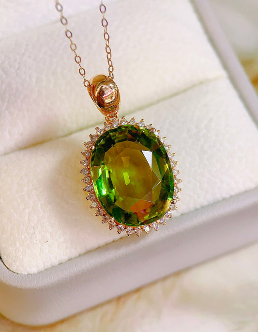 Natural Green Tourmaline Pendant in 18K Gold with Diamond Accent - Exquisite Jewelry