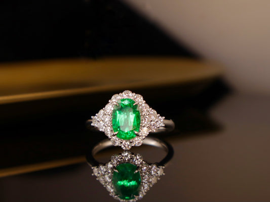 Emerald Ring: 1.55ct Vivid Green Gemstone Jewelry