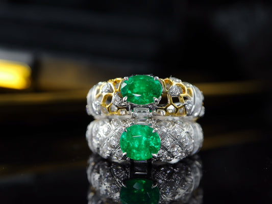 Luxurious Emerald Ring - High-End Jewelry Piece with Diamonds