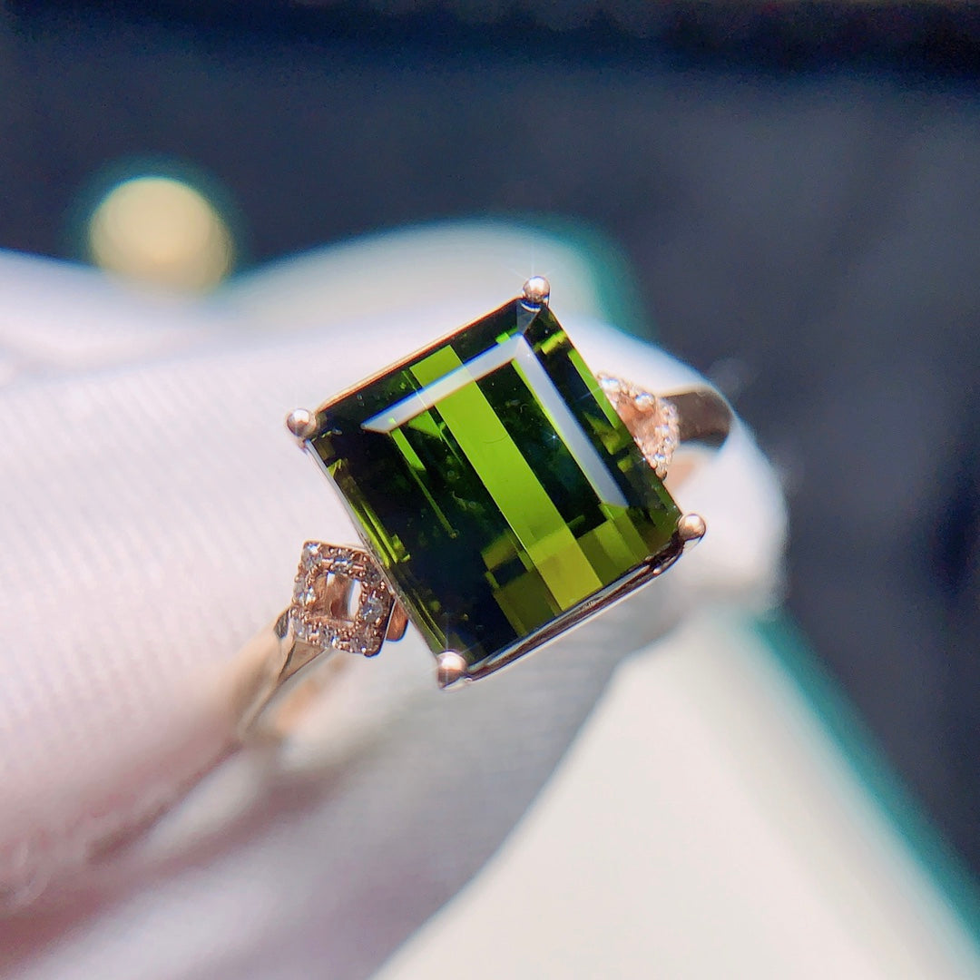 18K Gold Green Tourmaline Ring with South African Diamonds - Exquisite Jewelry