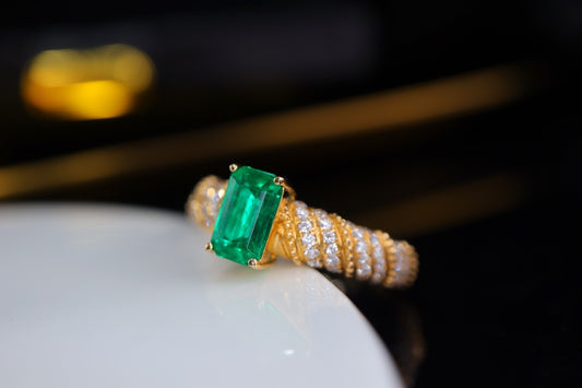 Panjshir Emerald Ring - High-Quality Jewelry Piece