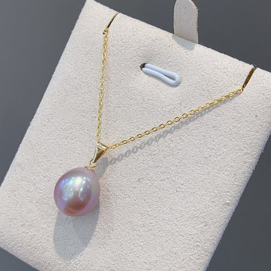 Limited Edition Pearl Jewelry: 18k Gold Clasp with Freshwater Pearls