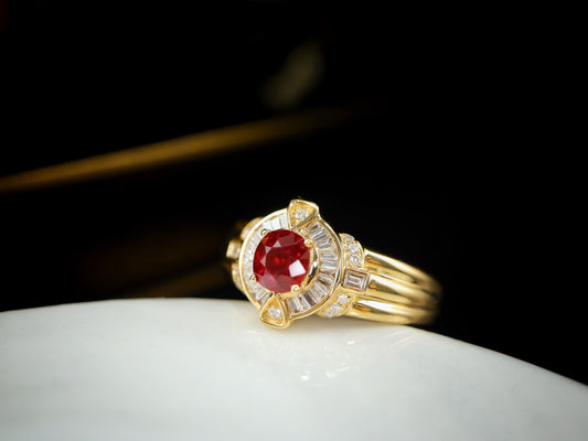 Vintage Pigeon's Blood Ruby Ring - En edelstenssmykkeskatt