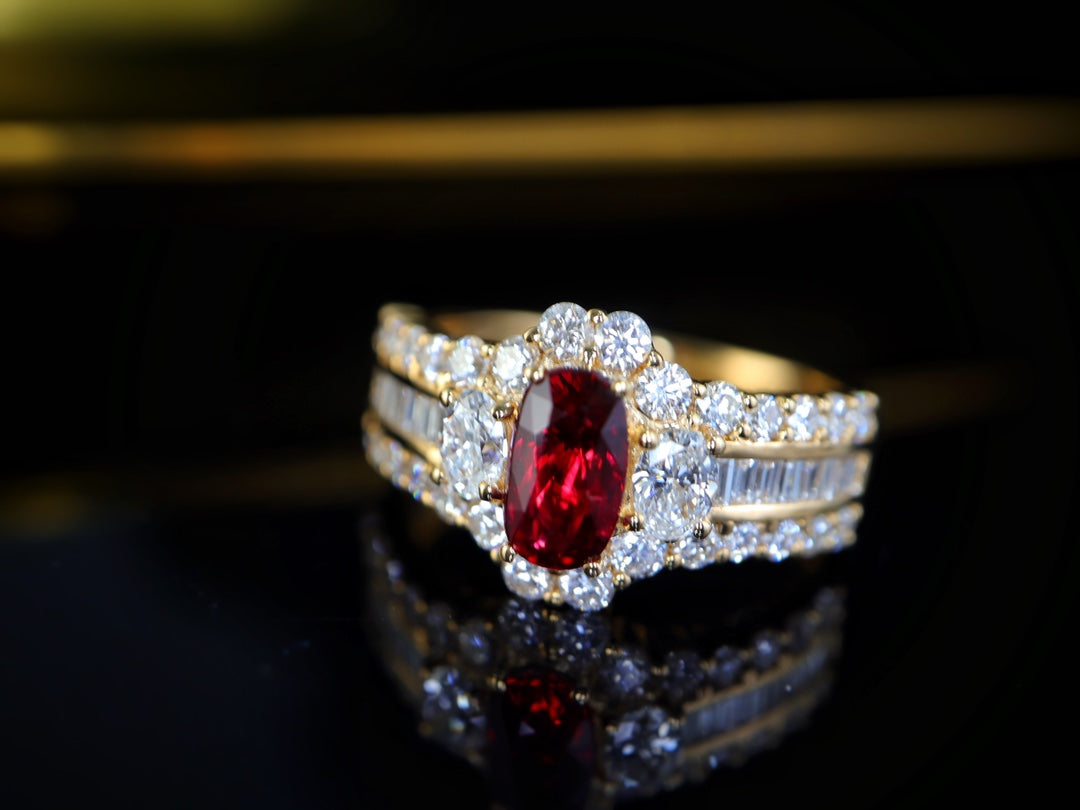 Pigeon's Blood Red Ruby Ring - Luxe sieradenstuk