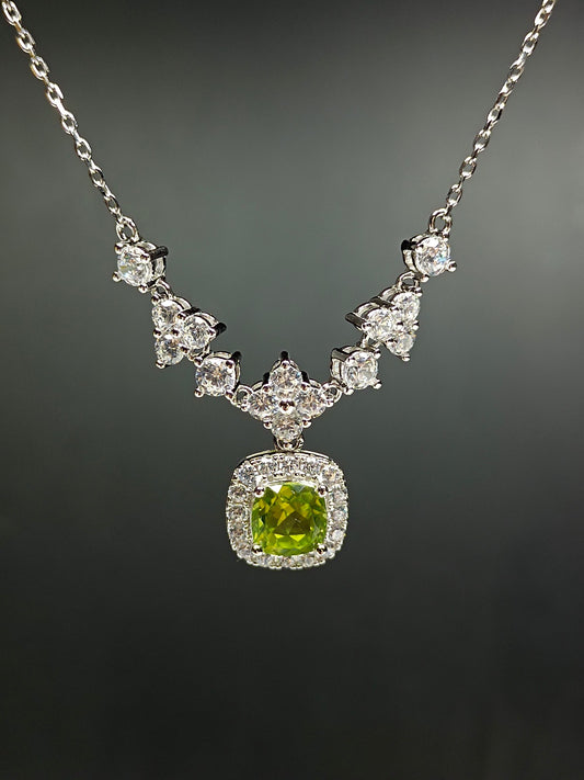 Collana con pendente quadrato in peridoto decorato in argento sterling S925 - Gioielli di moda minimalista