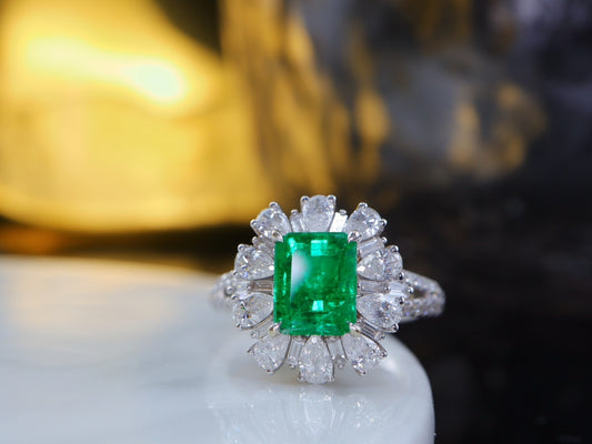 Panjshir Afghan Emerald Ring - High-Quality Jewelry Piece