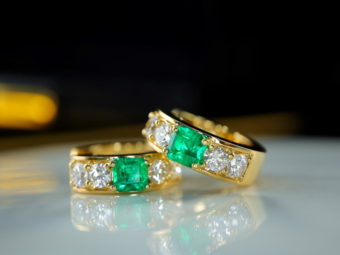 Elegant and High-Quality Emerald Ear Clips Jewelry