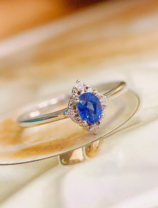 Natural Sapphire Ring - Elegant and Versatile Jewelry