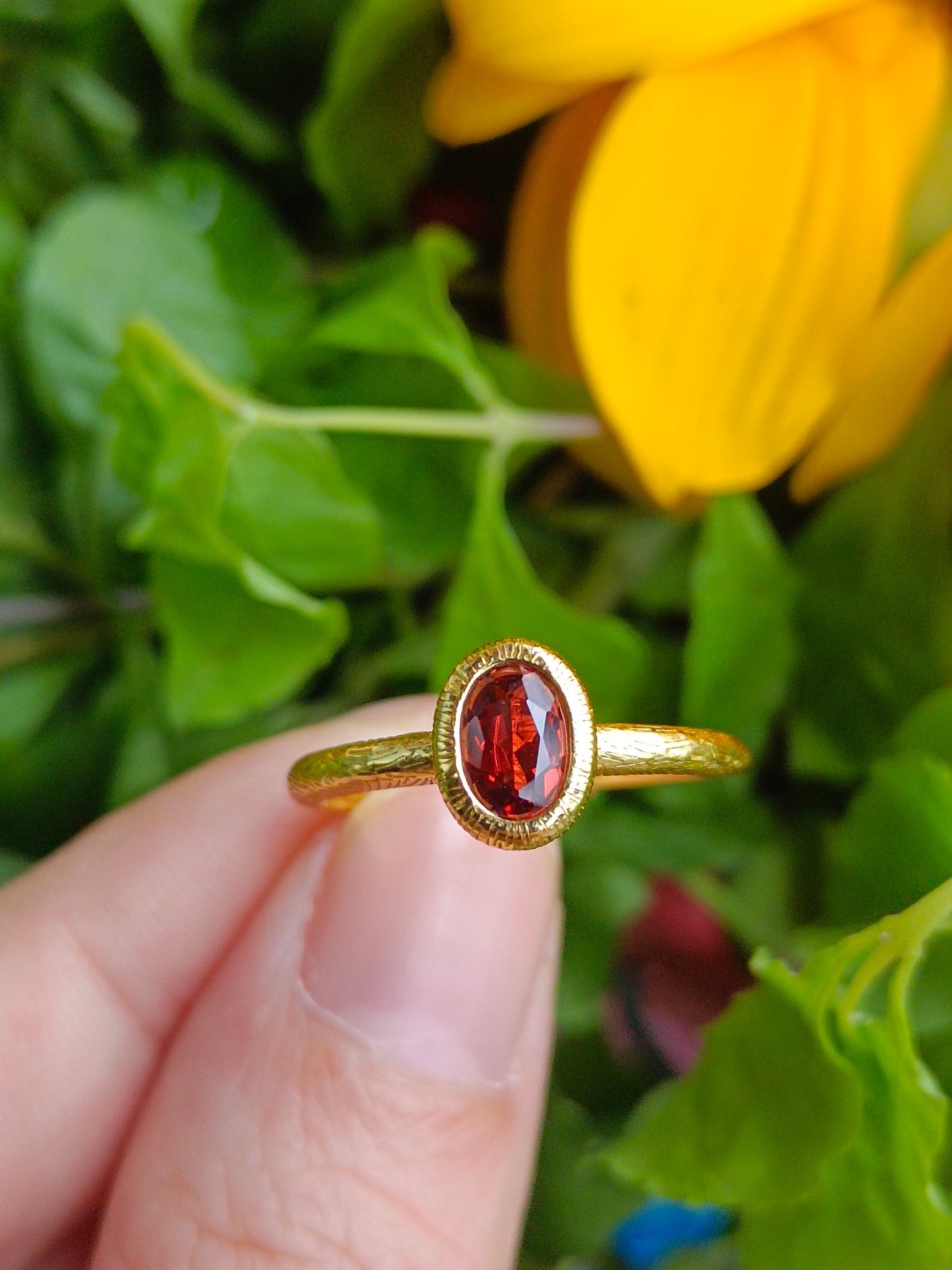 Natural Garnet Ring - Exquisite Italian Craftsmanship Jewelry