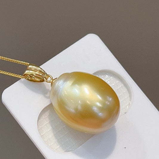 Luxurious 18K Gold Jewelry with Natural South Sea Golden Pearl