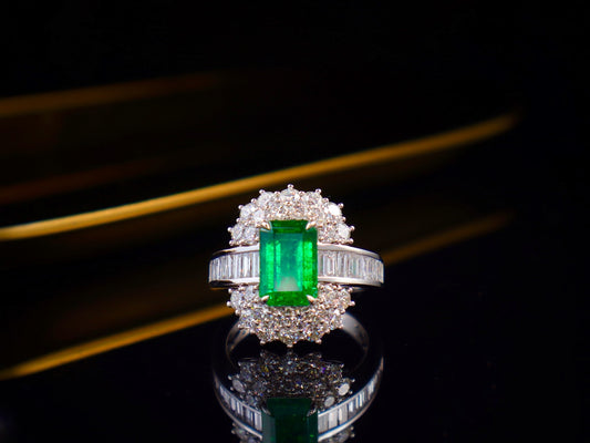 Emerald Ring - Premium Jewelry Piece with GIA Certificate