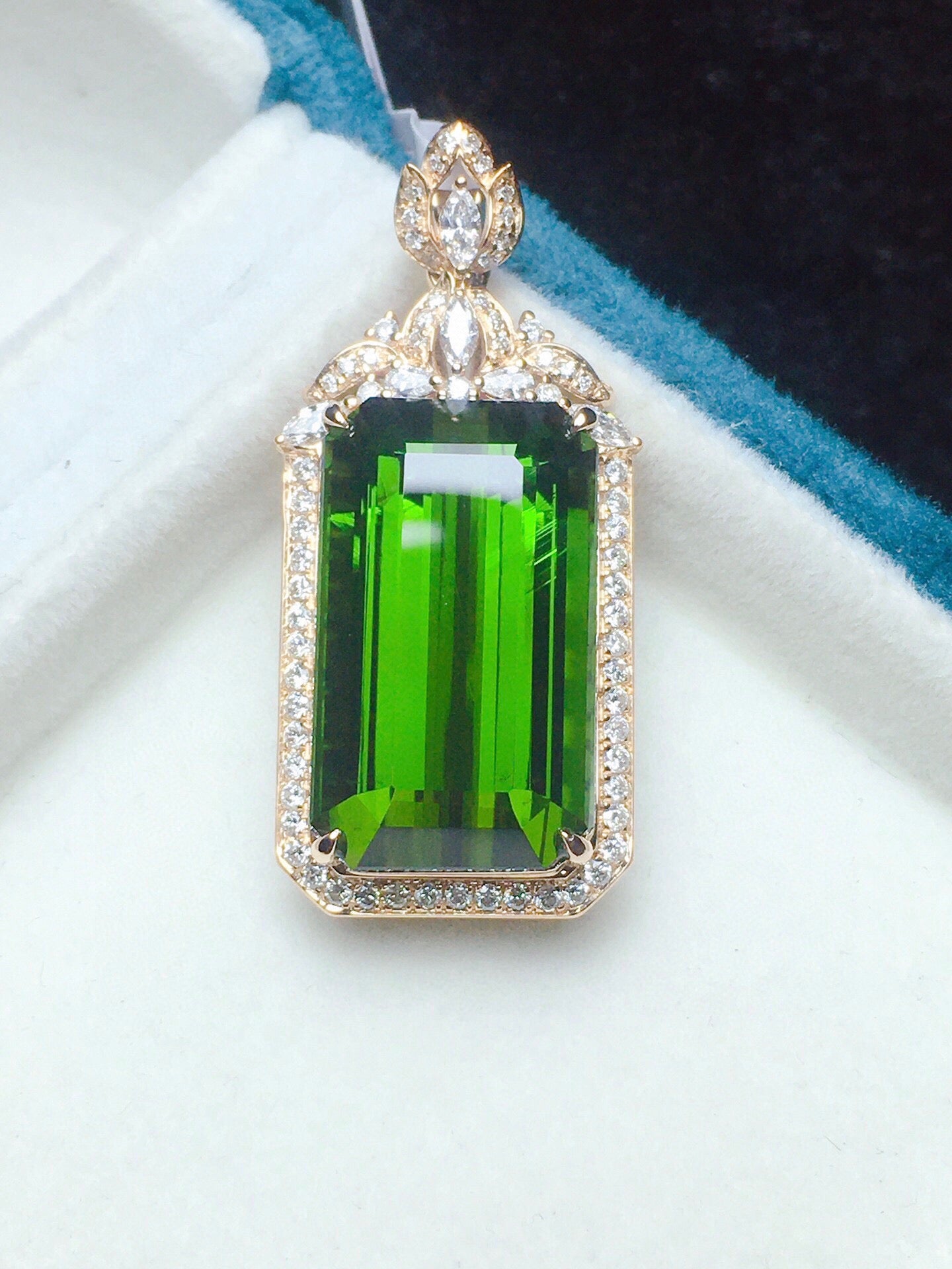 Exquisite High-End Custom Jewelry: 18K Gold Natural Large Carat Tourmaline Pendant