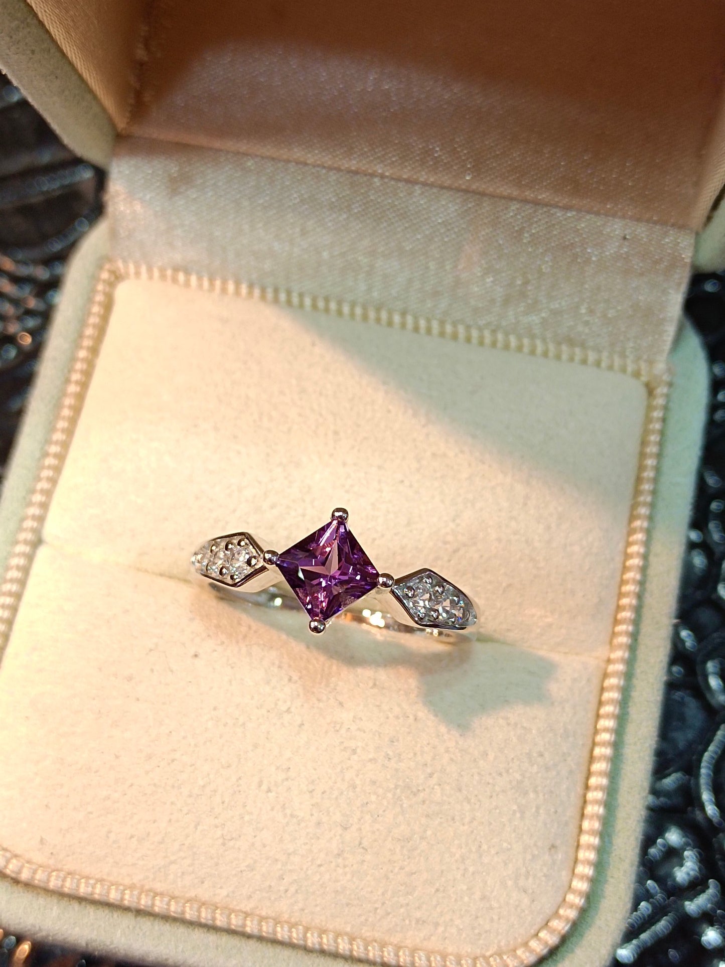 Elegant S925 Sterling Silver Purple Amethyst Square Ring with 18K Gold Craftsmanship