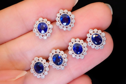 Upeat Royal Blue Sapphire -korvakorut – pakolliset korut