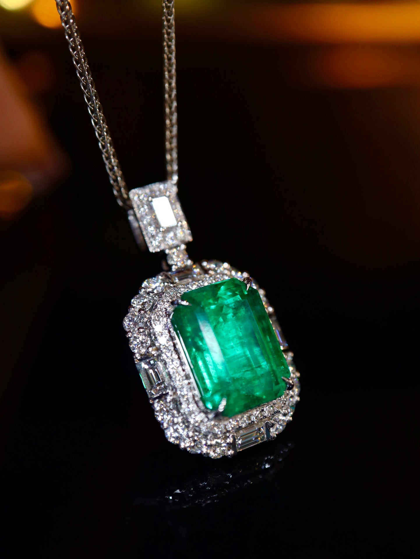 Emerald Pendant Jewelry: Vivid Green Glassy Gemstone with Diamonds