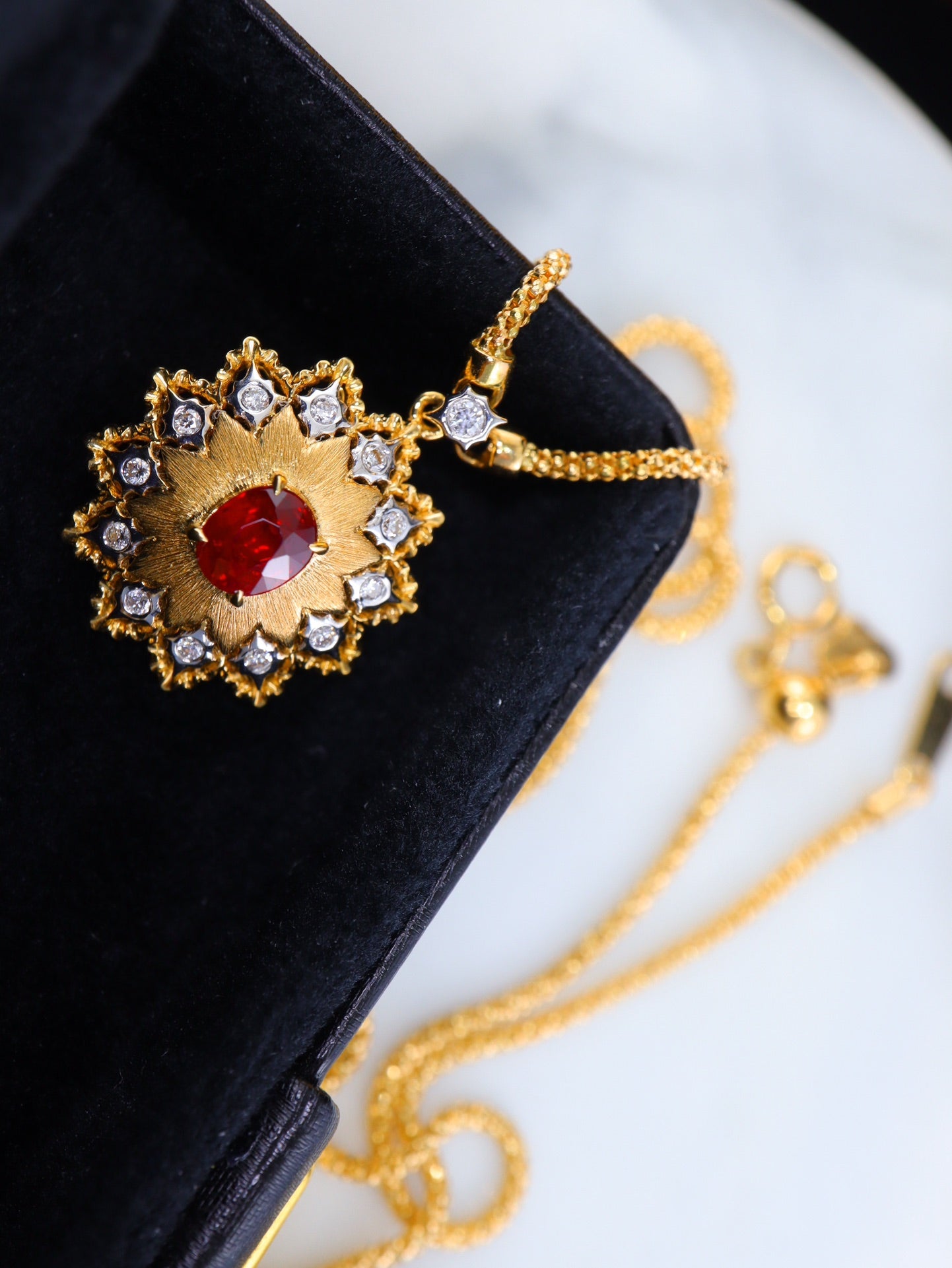 Italian Elegance Jewelry Collection: Buccellati-inspired Crafted Gold Necklace with Ruby and Emerald Pendants