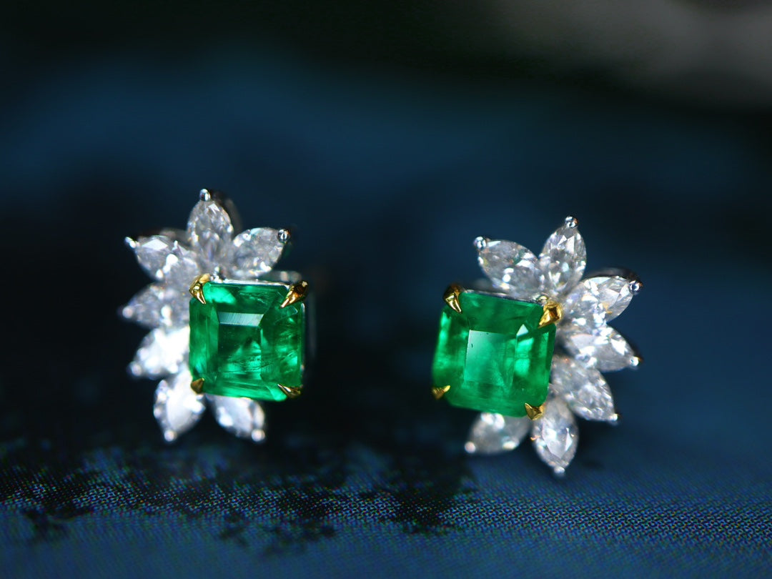 High-Quality Panjshir Emerald Earrings - A Must-Have Jewelry Piece