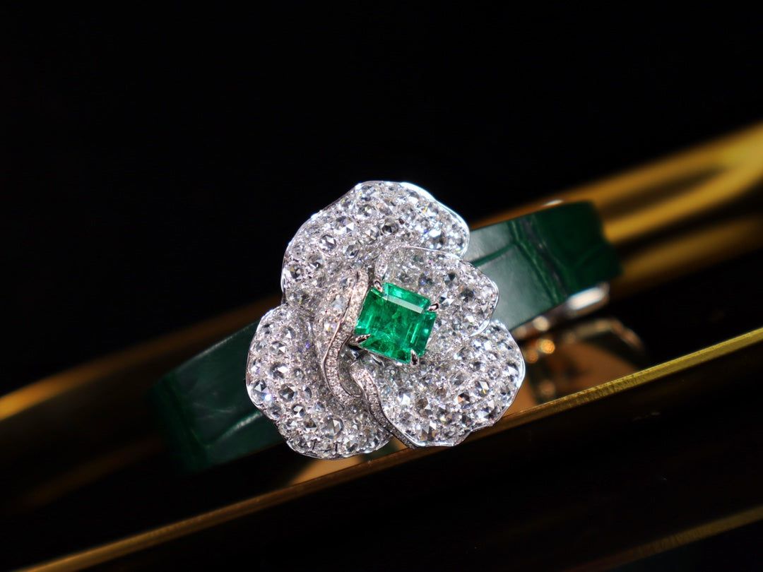 Versatile Emerald Jewelry Piece | 1.76ct Emerald, 3.951ct Diamonds