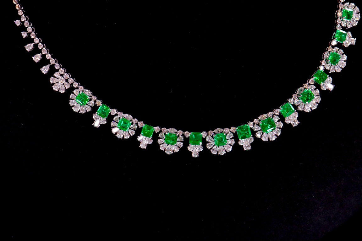 Luxurious Evening Wear Jewelry: Exquisite Afghan Panjshir Emerald Necklace