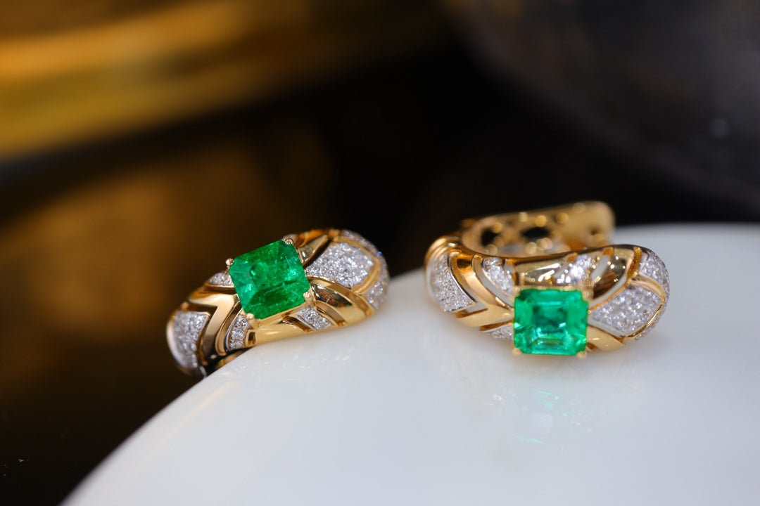 Panjshir Emerald Telinga Cuffs - Perhiasan Emas 18k & Berlian Mewah