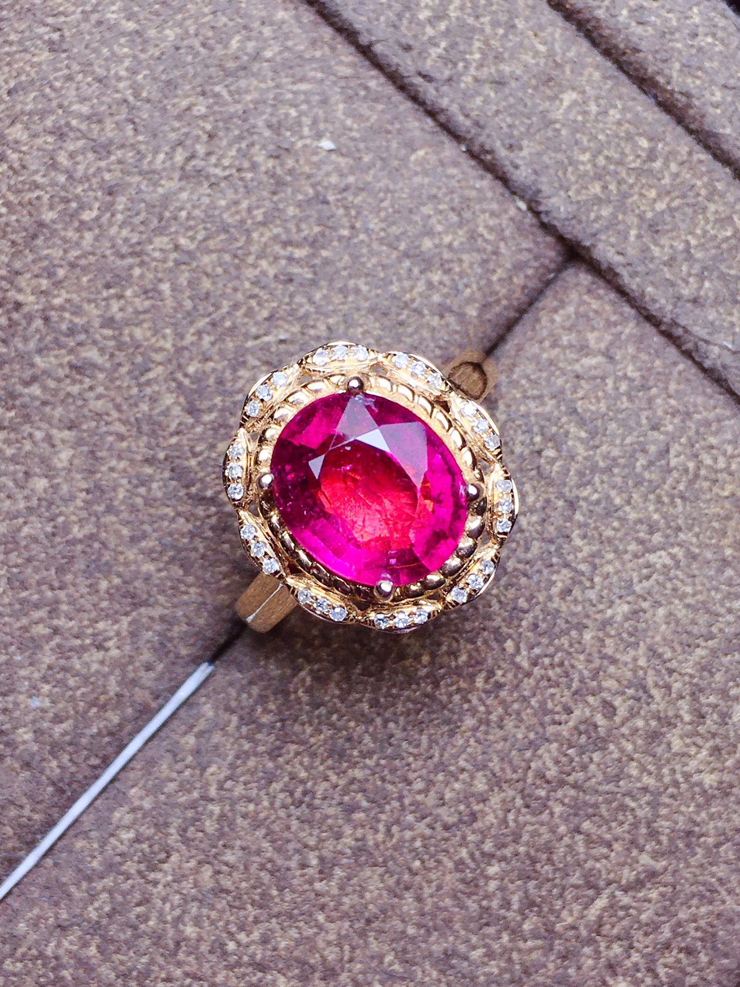 Natural Tourmaline Ring in 18K Gold with Diamond Accents - Exquisite Jewelry