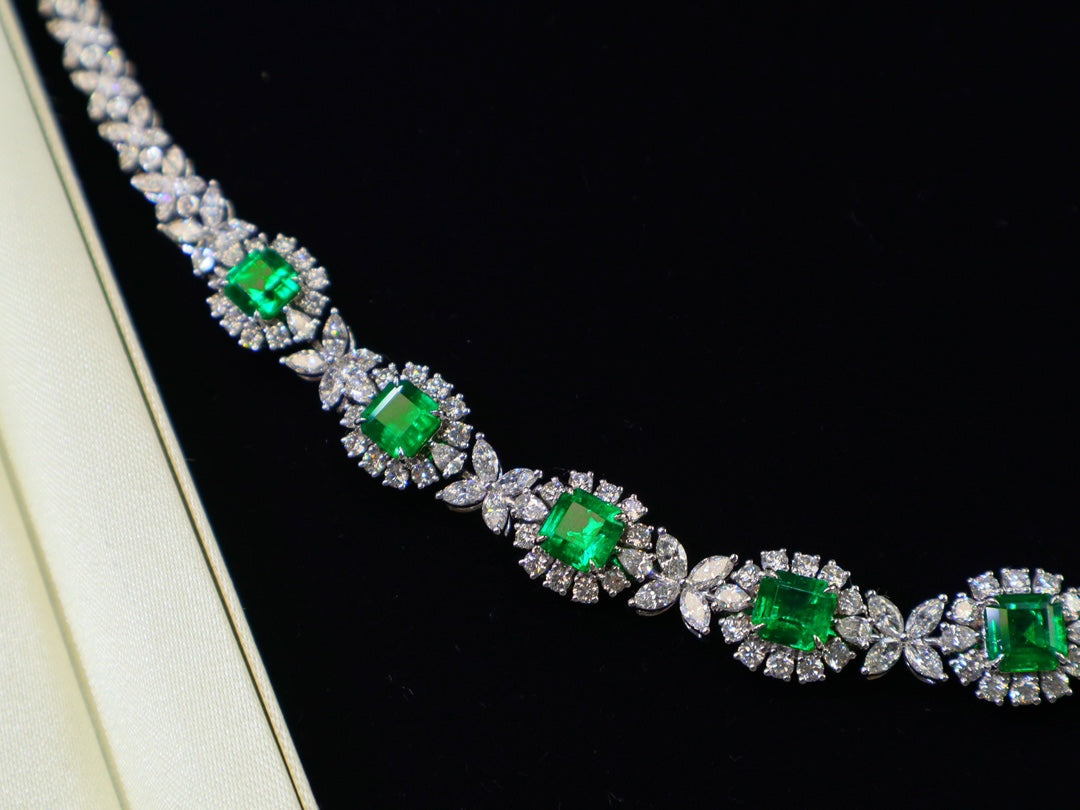 Collector's Grade Dinner Party Jewelry: Emerald Diamond Necklace Outshines All