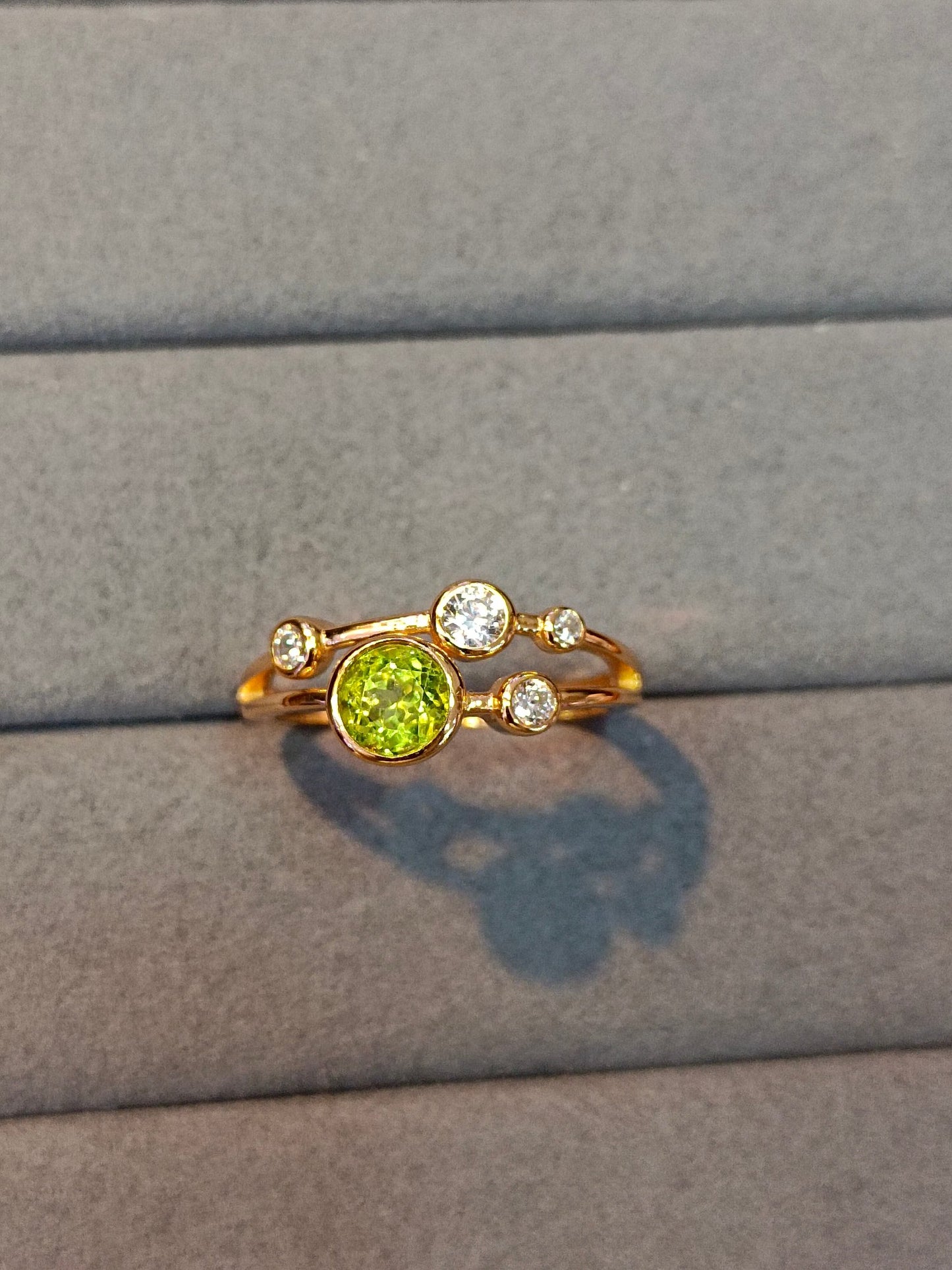 Cincin Gelembung Peridot Perak Sterling S925 yang Indah dengan Penyematan Emas 18K - Perhiasan Fashion