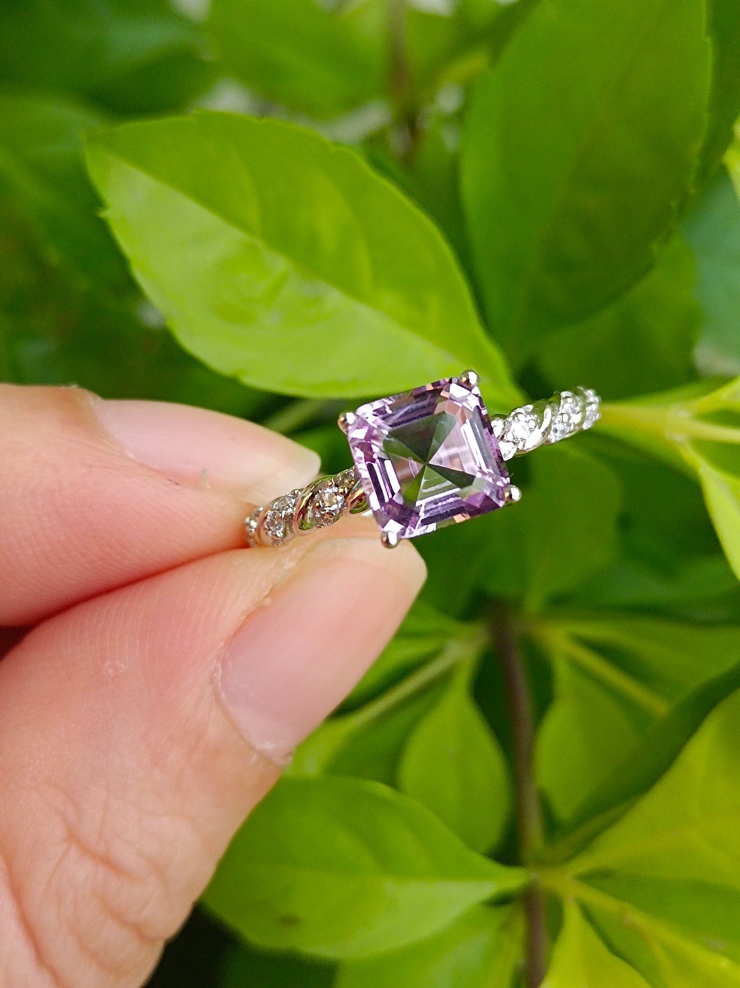 Cincin Amethyst Lavender Semulajadi - Barang Kemas Cantik untuk Romantik