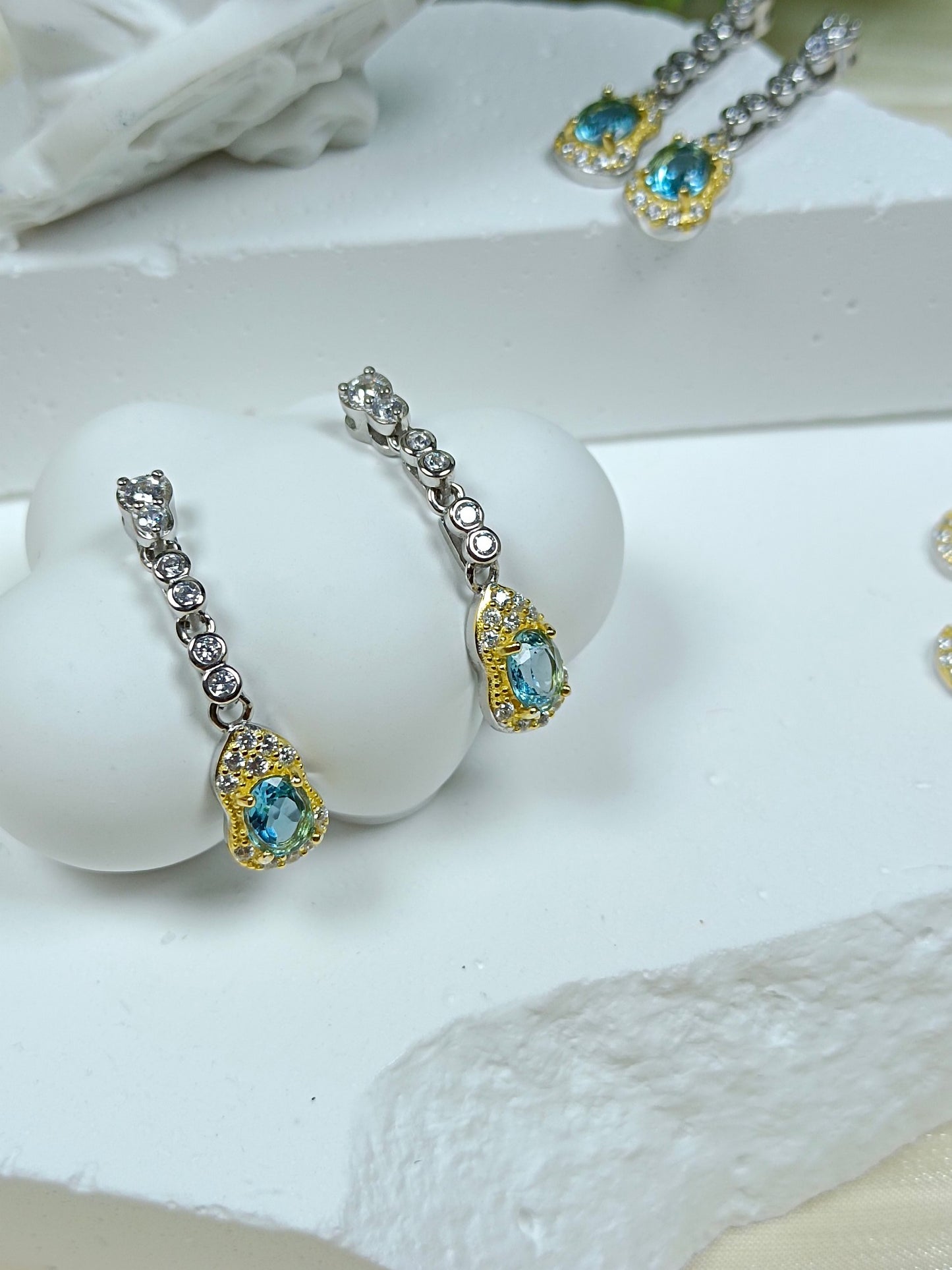 S925 Silver Embedded Topaz Gourd Earrings - Luxury Minimalist Design Long Earrings with Elegance