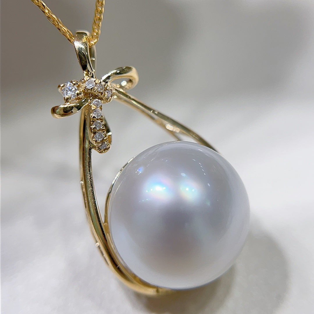 Luxury 18K Gold Diamond and 12-13mm Australian White Pearl Jewelry