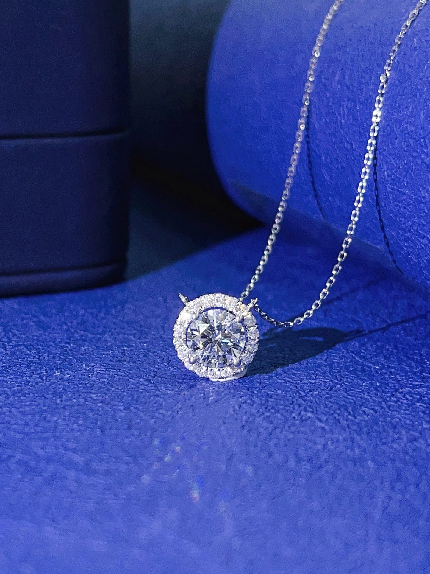 18K Cultured Round Diamond Halo Necklace - LGXL029