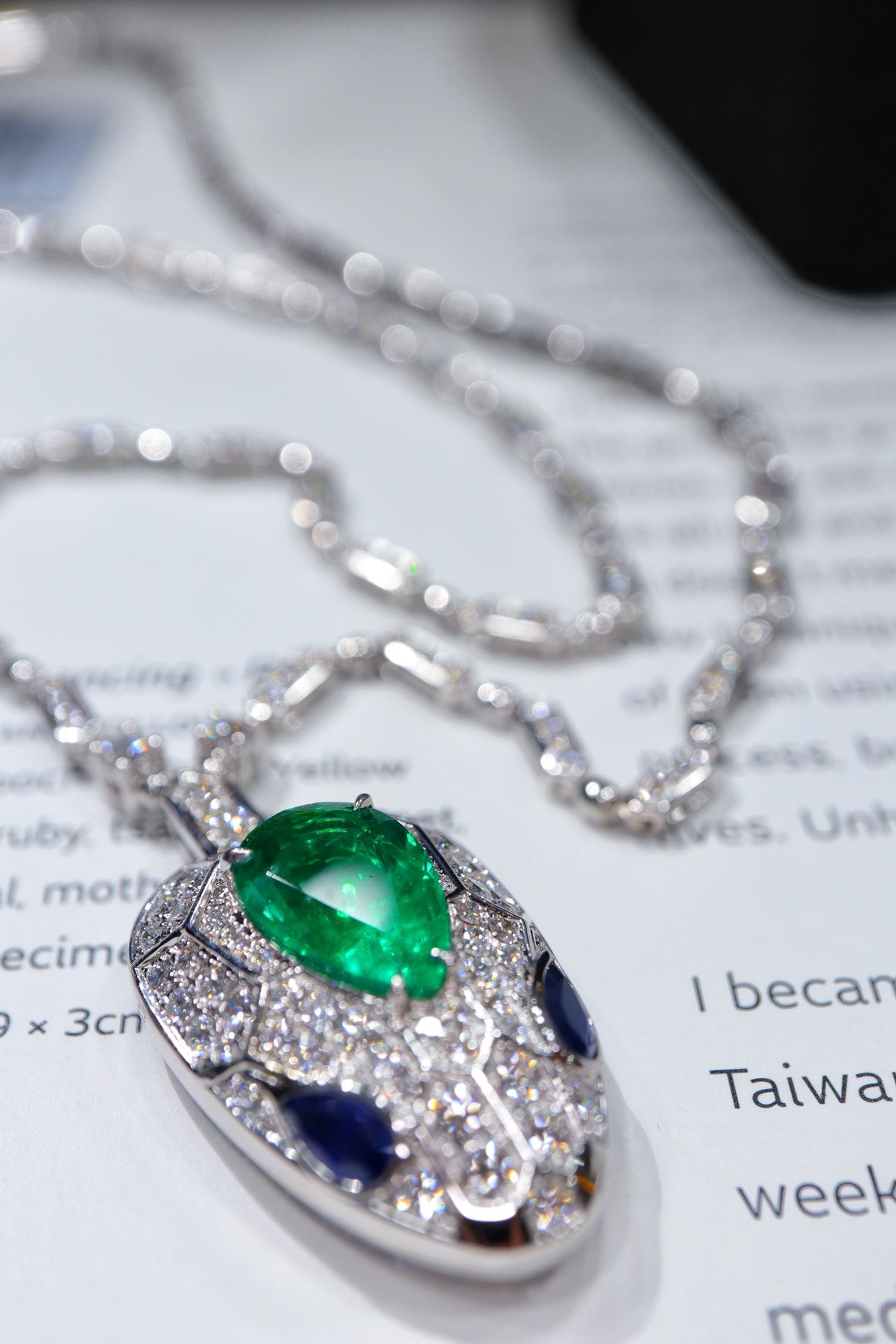 Serpentine Elegance: Emerald Diamond Necklace Jewelry